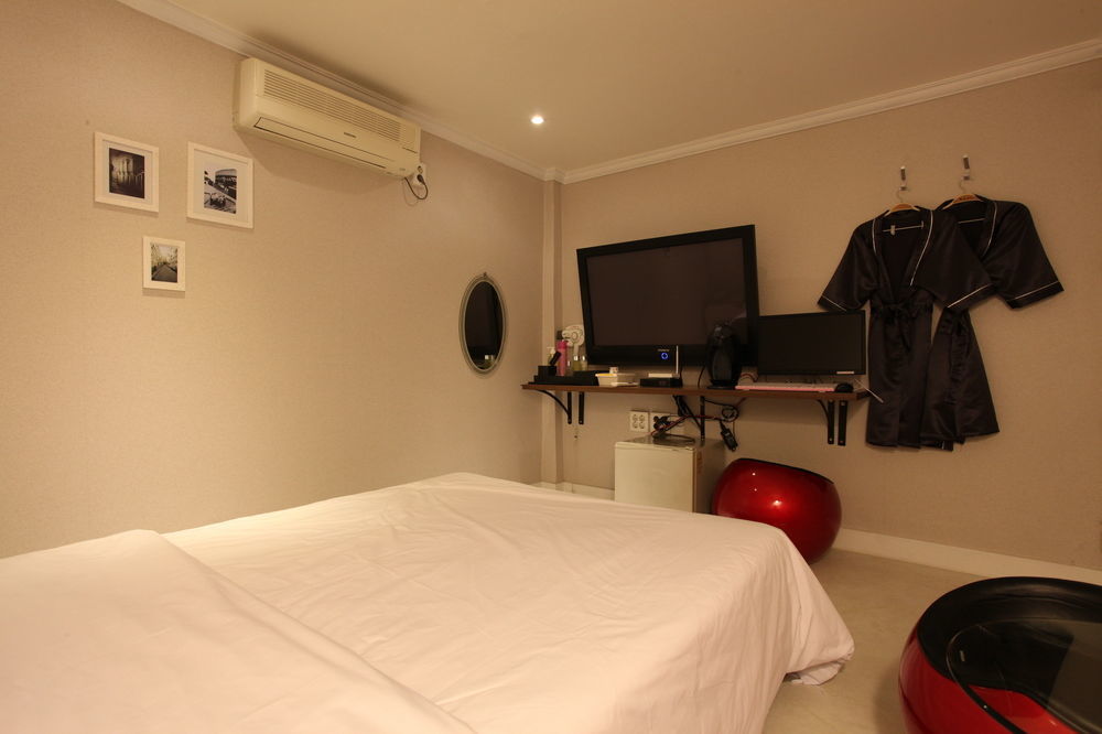 Hotel Goguma Shinchon Seoul Eksteriør bilde