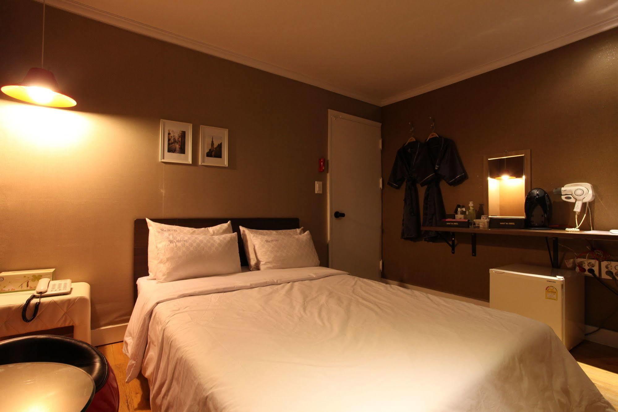 Hotel Goguma Shinchon Seoul Eksteriør bilde
